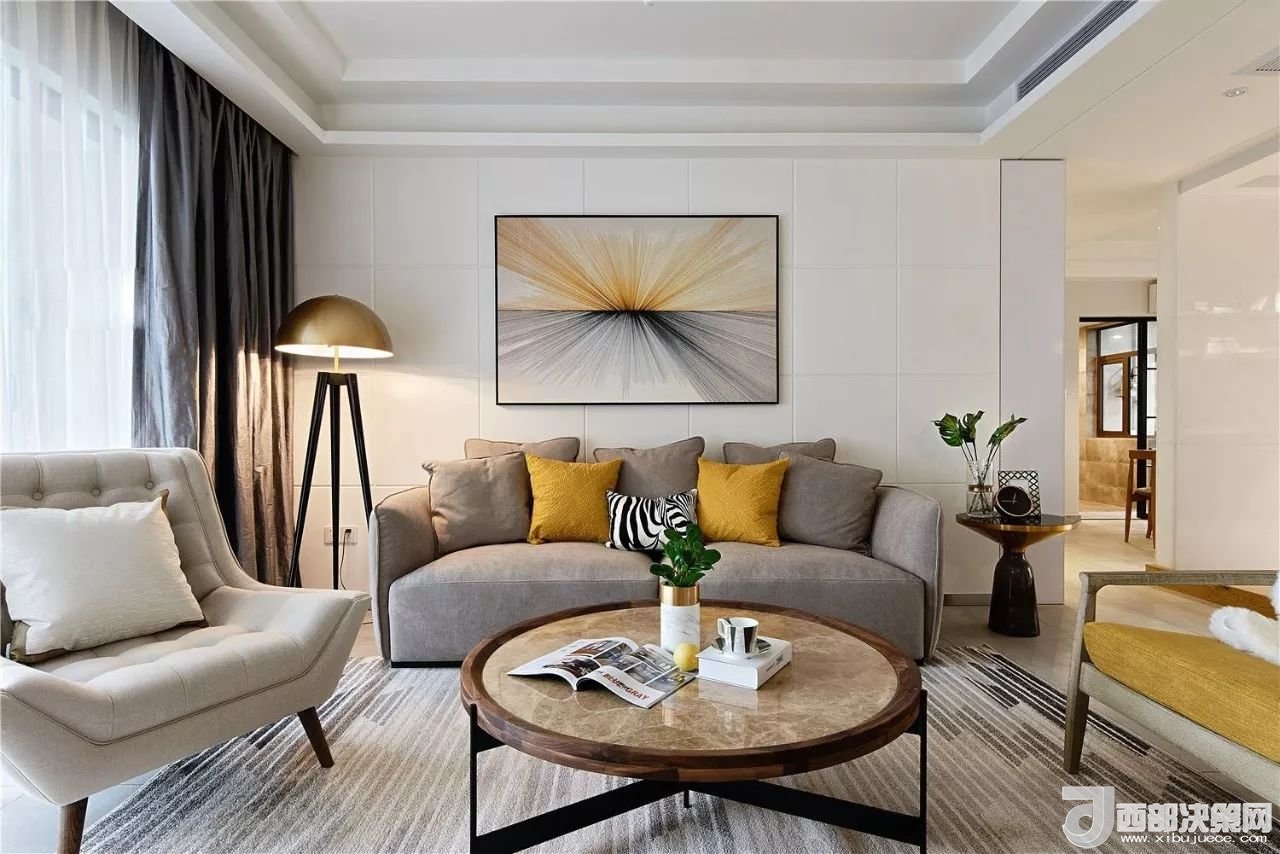 沙發(fā)背景墻選對(duì)裝飾畫，才能美了整個(gè)客廳空間！