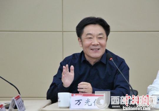 圖為山東師范大學(xué)副校長萬光俠在開幕式上發(fā)言?！≮w曉 攝