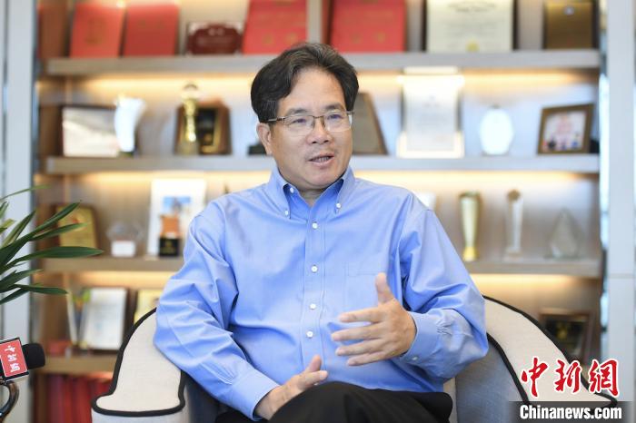 全國人大代表建議逐步禁止產(chǎn)、銷電子煙