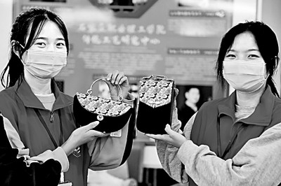 未來職業(yè)教育新前景:引導(dǎo)畢業(yè)生從“找工作”到“謀職業(yè)” 未來職業(yè)教育新前景:引導(dǎo)畢業(yè)生從“找工作”到“謀職業(yè)”